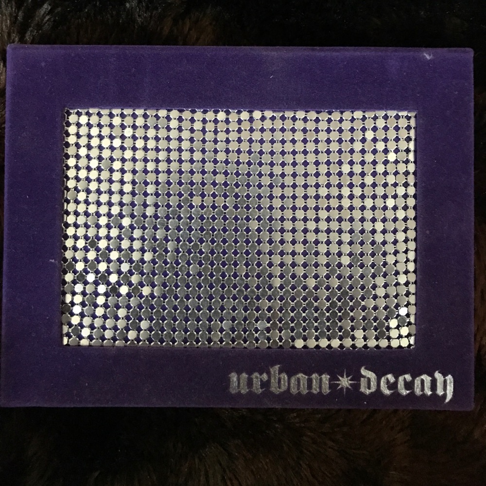 Authentic Urban Decay eyeshadow palette