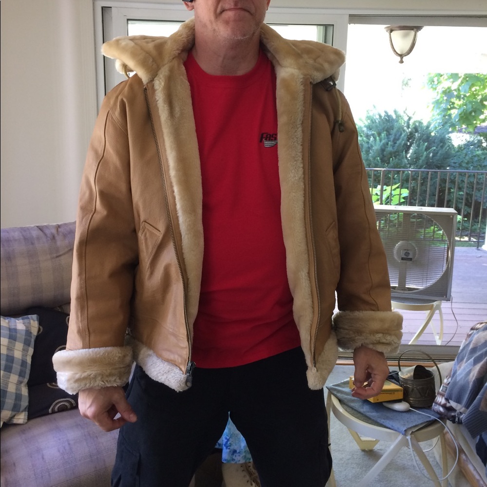 MEN's FAUX LEATHER BOMBER JACKET