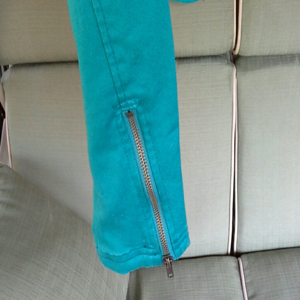 Jacket - Picture 3 of 4