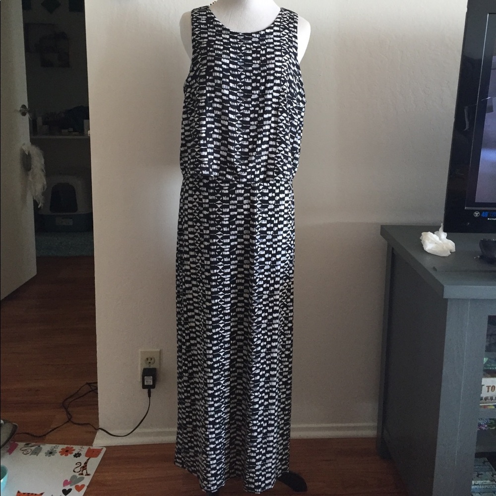 Vince Camuto Maxi Dress SZ S