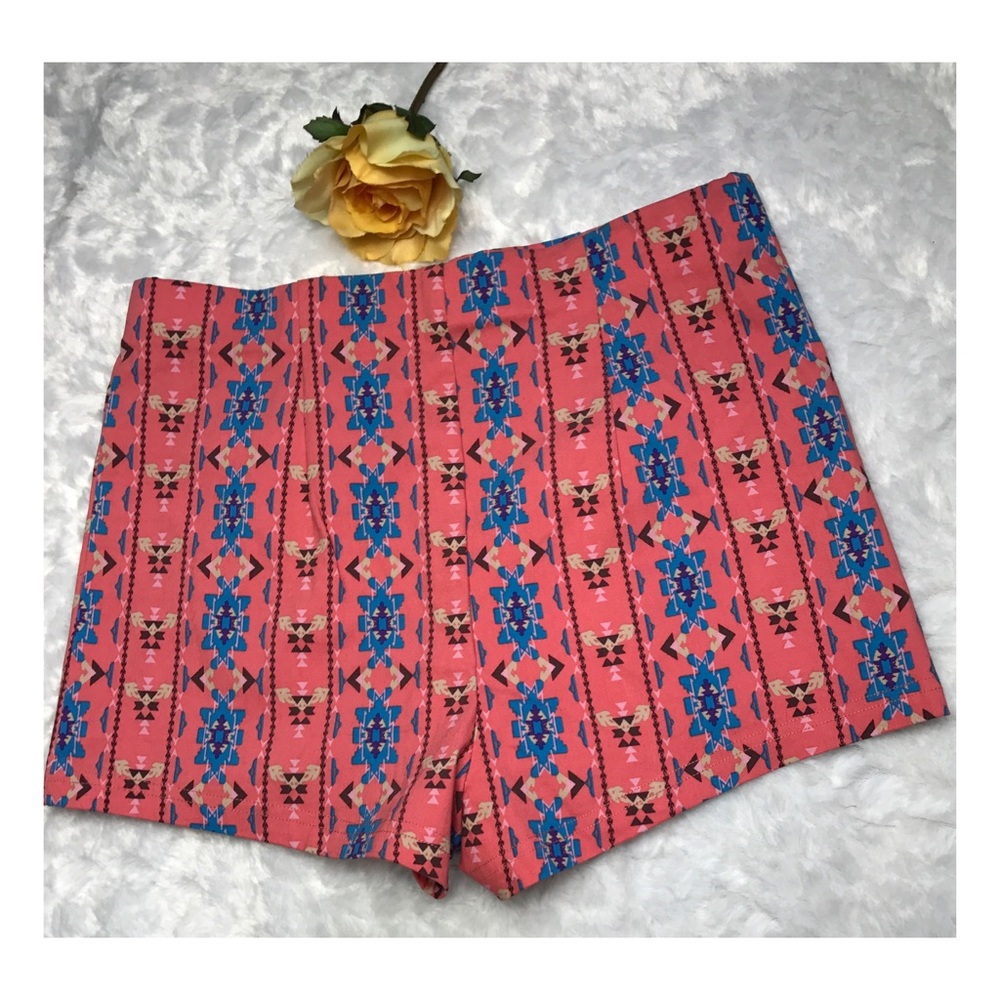 Tribal Printed High Waisted Shorts (L)