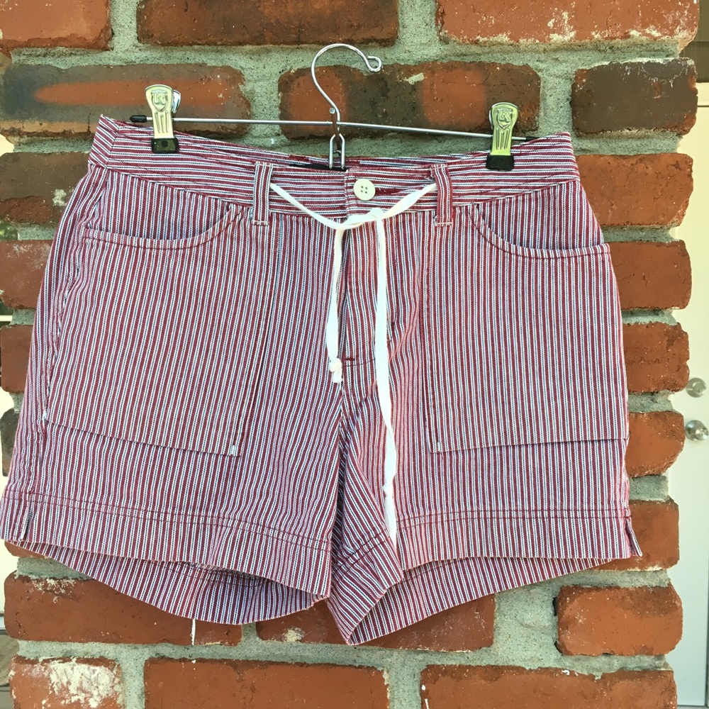 Stripped Shorts