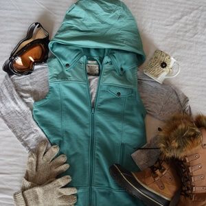 Burton Warm Aqua Zip-Up Vest EUC