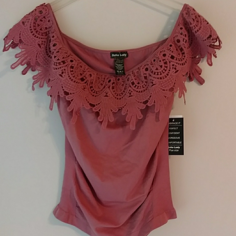 Off shoulder stretch tank NWOT