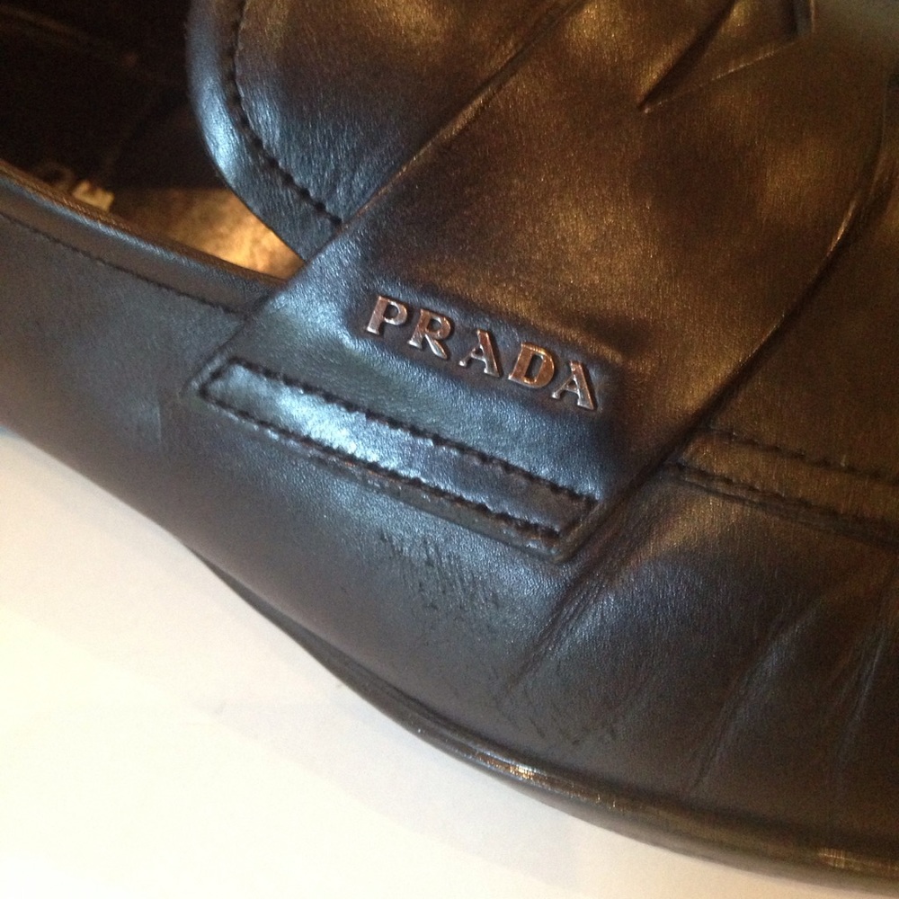 Men PRADA Black Leather Slip-On Loafers 10