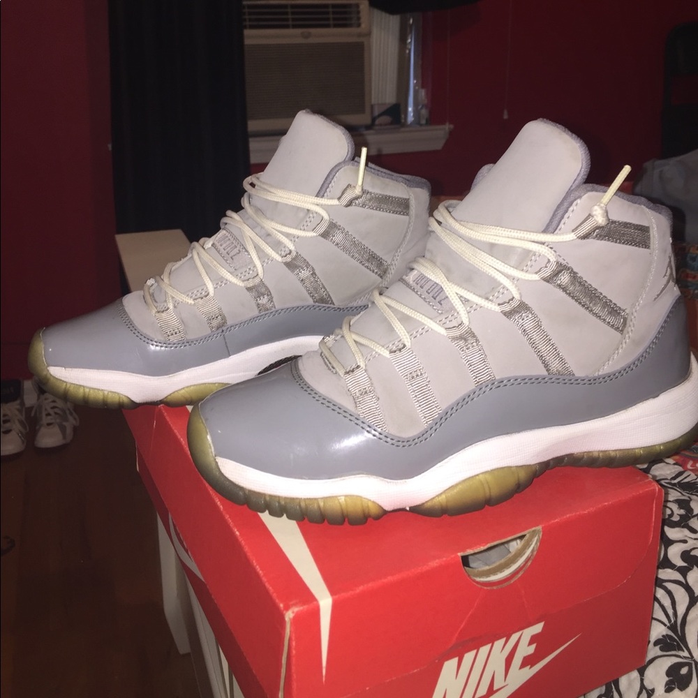 Air Jordan Retro 11 Cool Grey