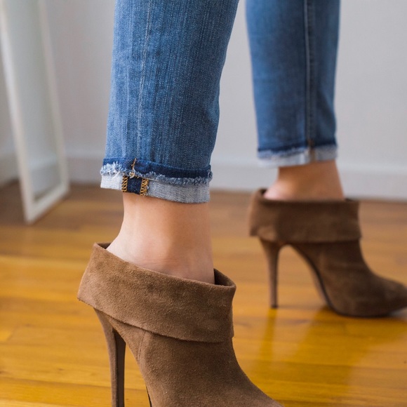 SoldOut11thStreet - Picture 4 of 8