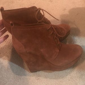 NEW Jessica Simpson Suede Block Wedges