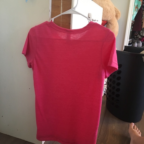 tshirt - Picture 3 of 3