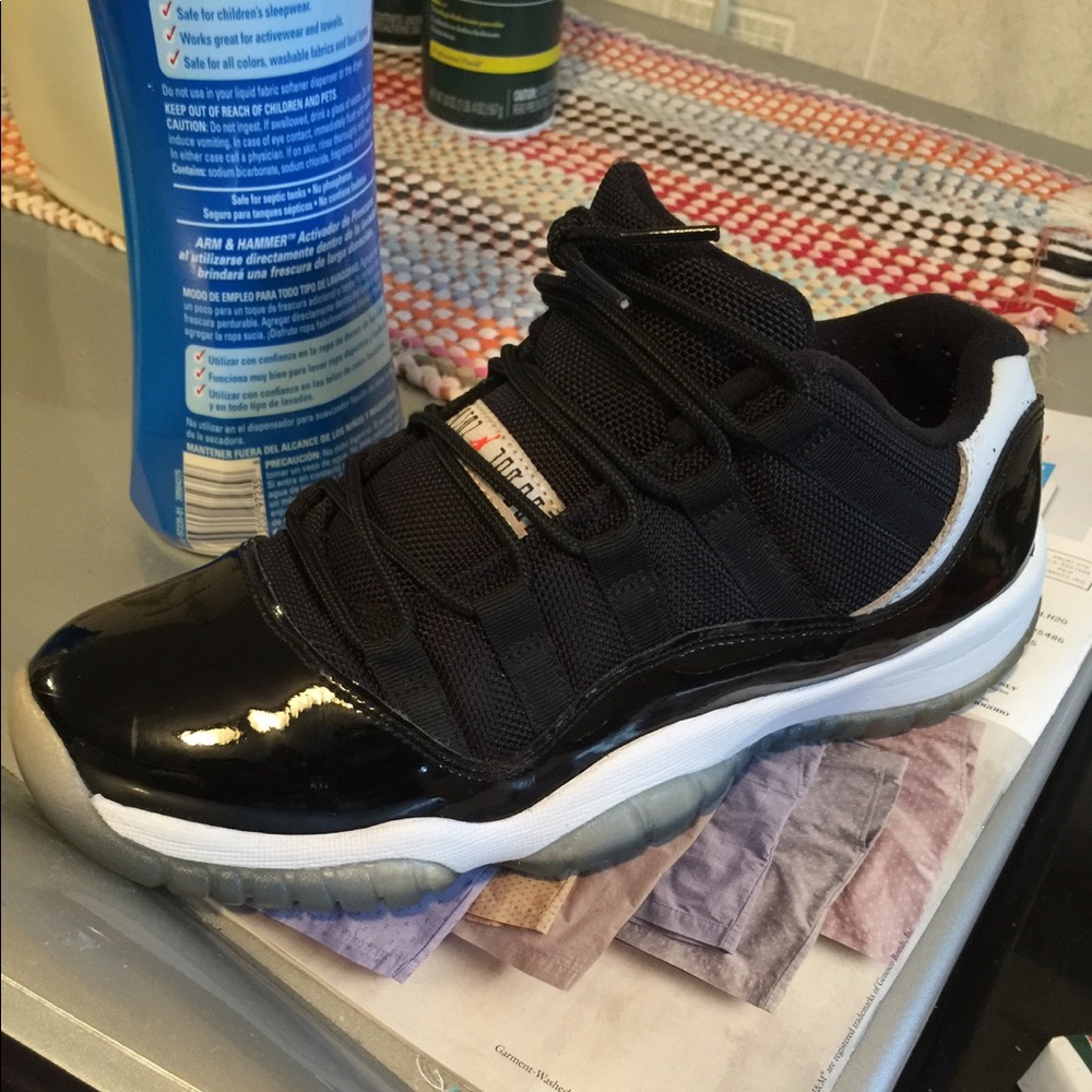 JORDAN RETRO 11 .... SOLD