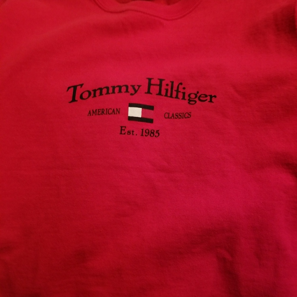 Long sleeve pullover