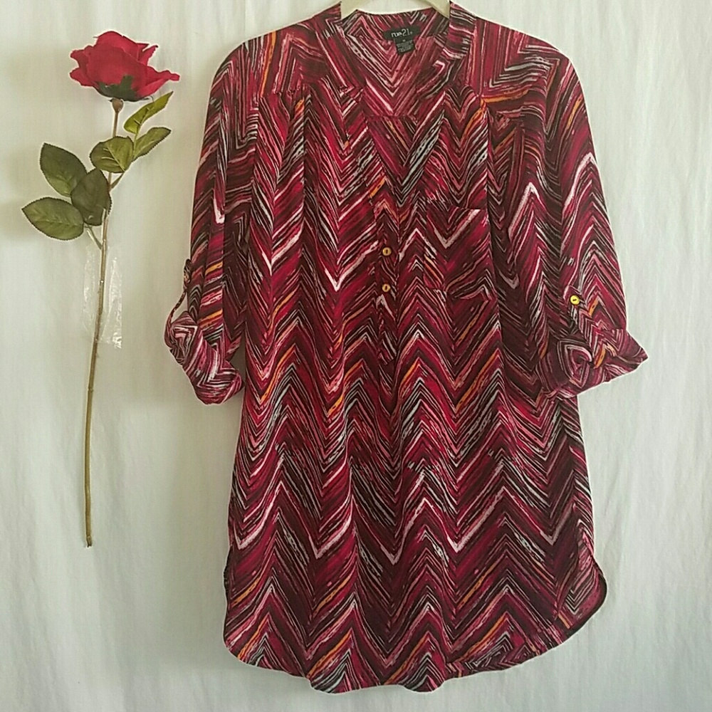 RUE 21 TOP. SIZE MEDIUM