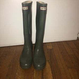 Gray Glossy Hunter Boots