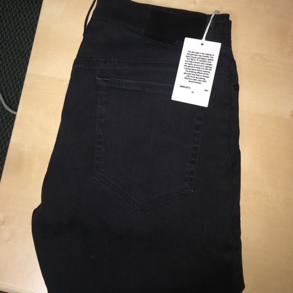 How's men's jeans - Picture 1 of 2