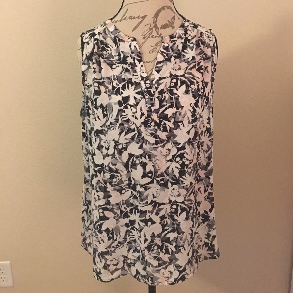 Gorgeous Print Sleeveless Blouse