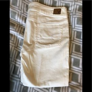 Woman's cropped white jeans