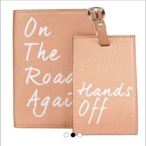 Travel set. Passport holder and bag tag.