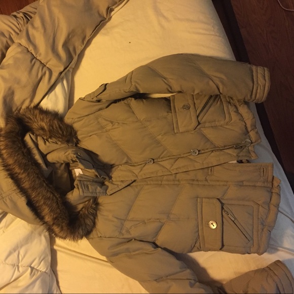 Calvin Klein crop feather down coat - Picture 2 of 6