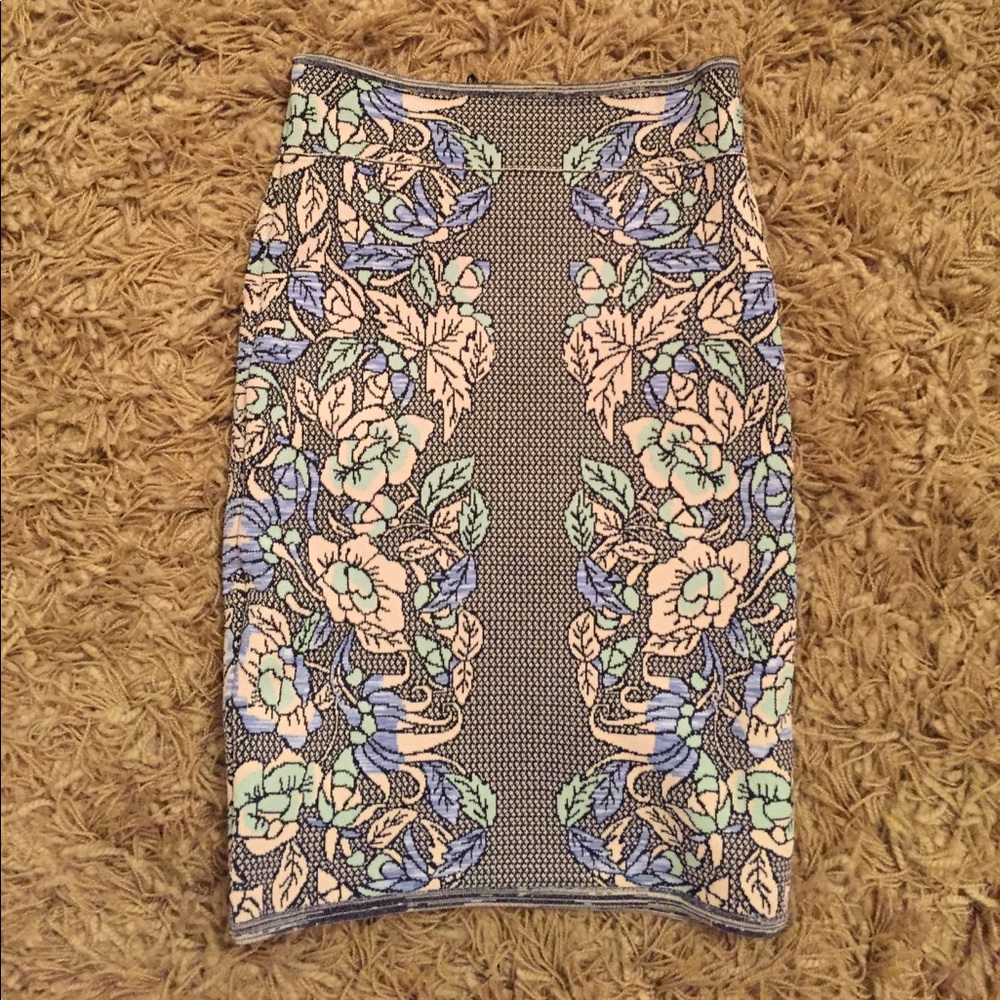 BCBGMAXAZRIA "pavel" tight skirt