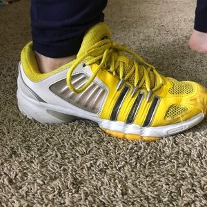 Volleyball/running shoes