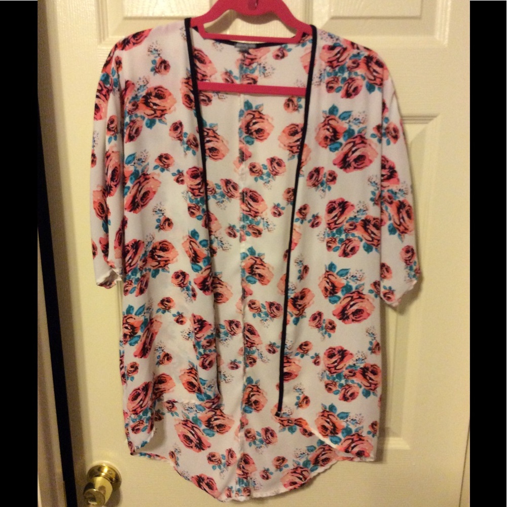Charlotte Russe kimono
