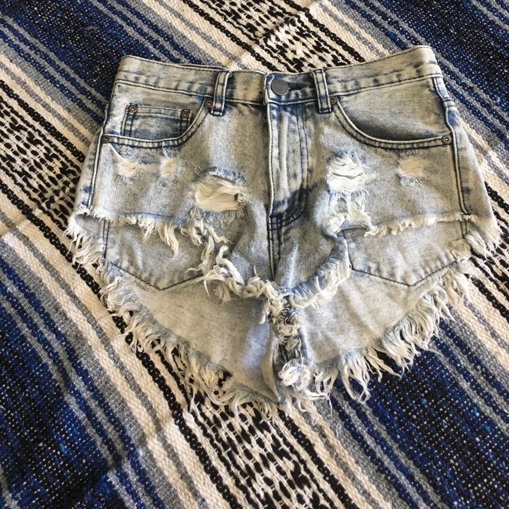 Glamorous high rise denim shorts
