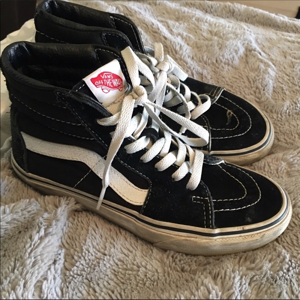 SK8 Hi Vans Black high top