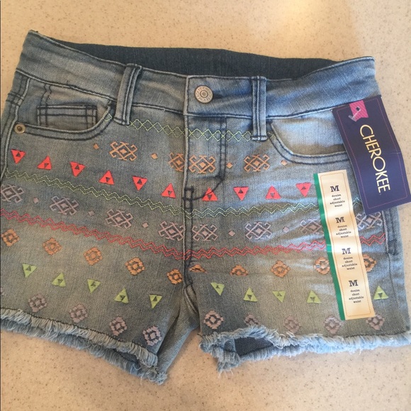 Brand new Kids shorts!💛❤️ - Picture 1 of 4