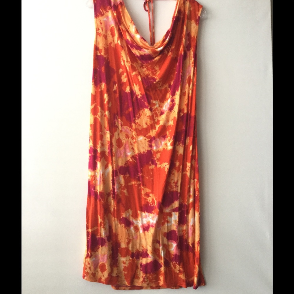 Fun orange pattern dress