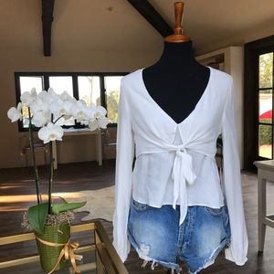 White slit top