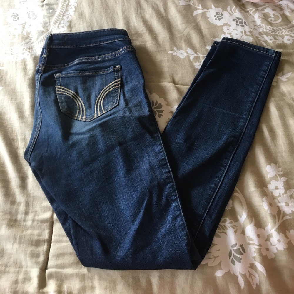 Medium wash Hollister jeans