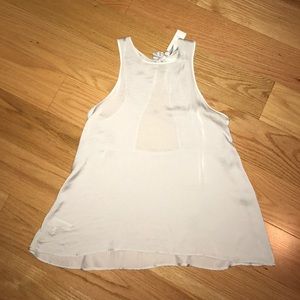 Silky keyhole tank! New with tags!!