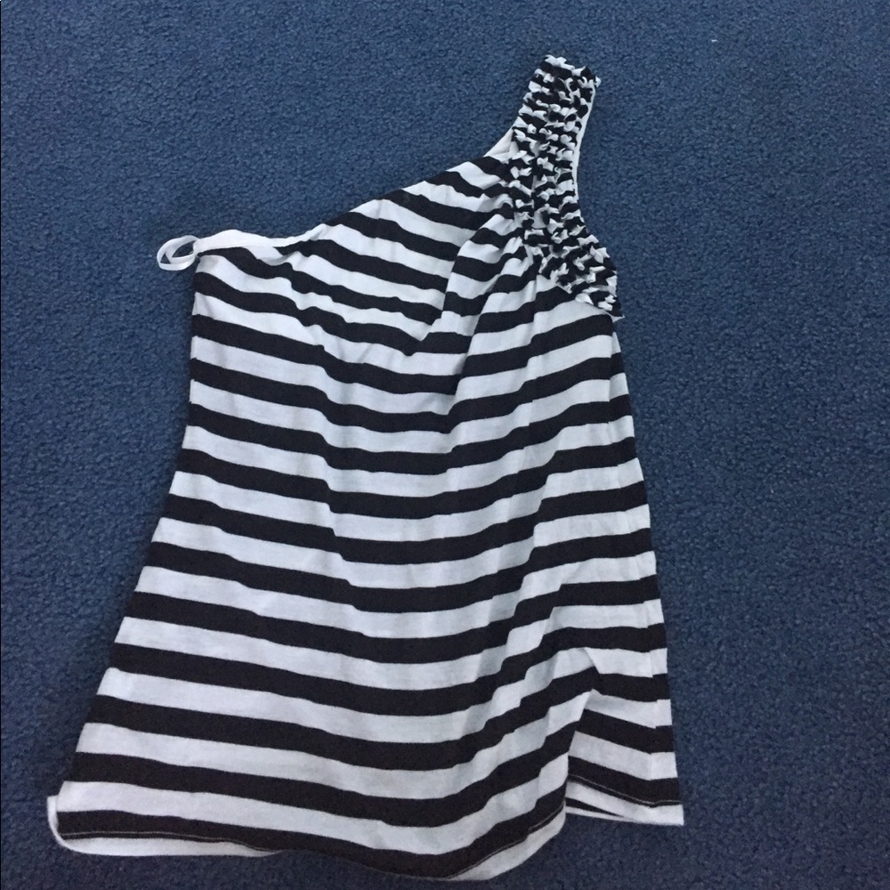 Once shoulder tank