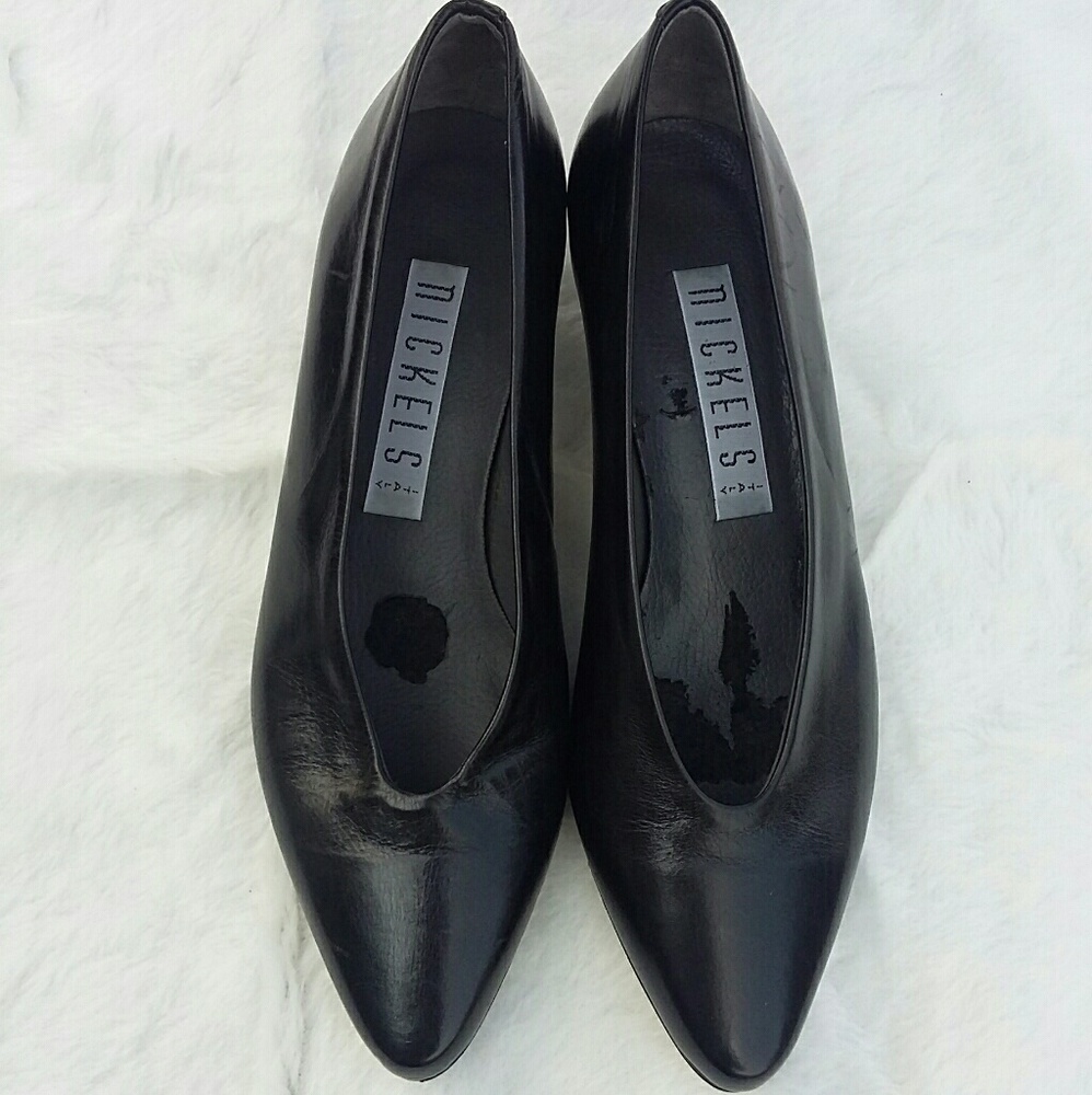 NWOT Nickels Italy Black Vintage Pumps