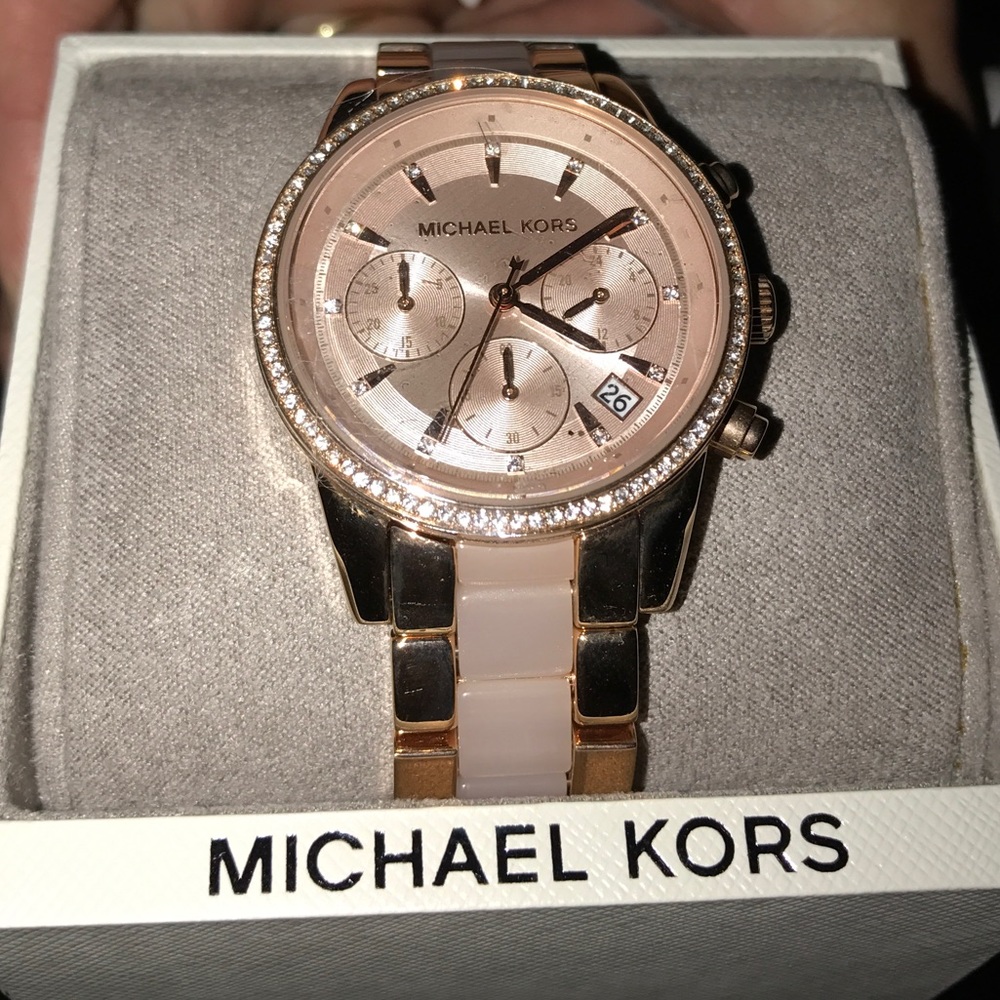 michael kors rose gold watch