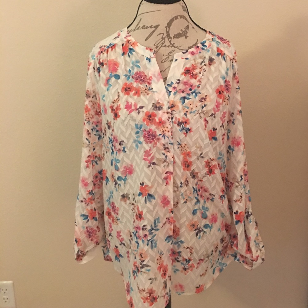 Beautiful Floral Print Blouse