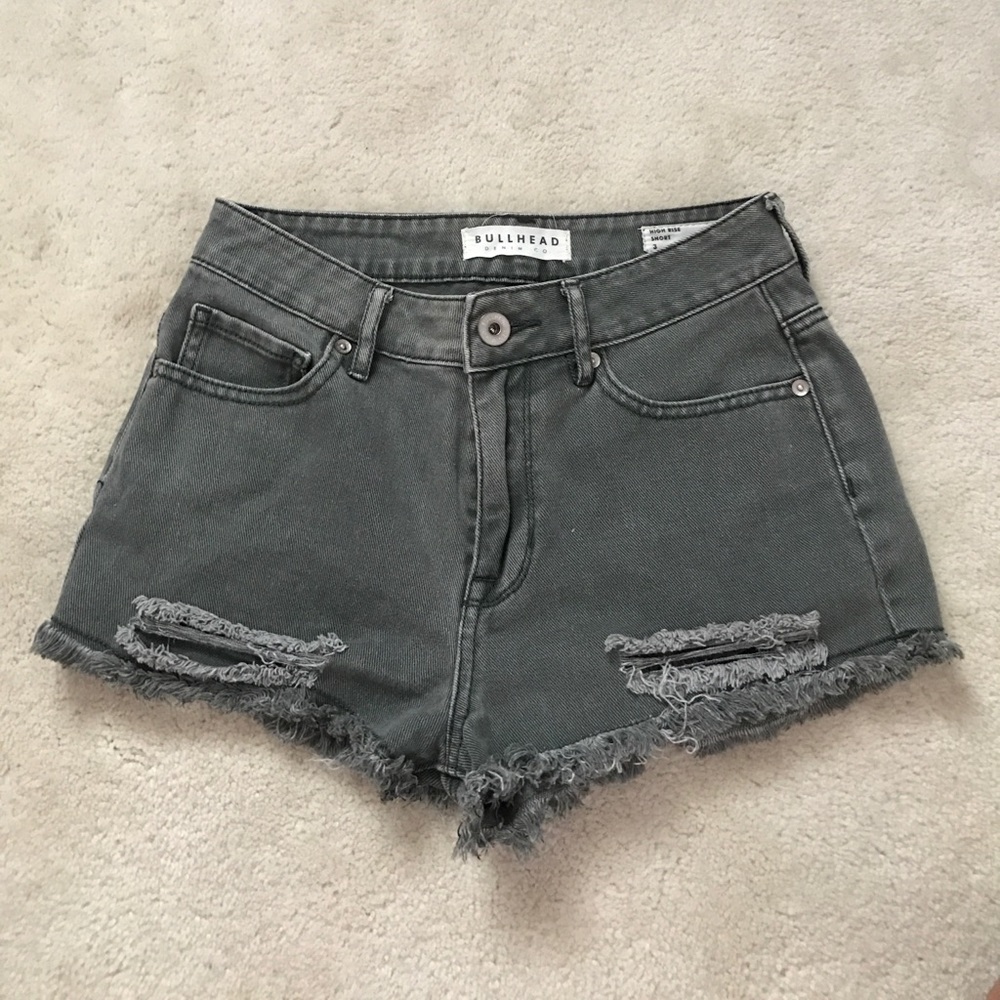 Dark green high-rise bullhead short