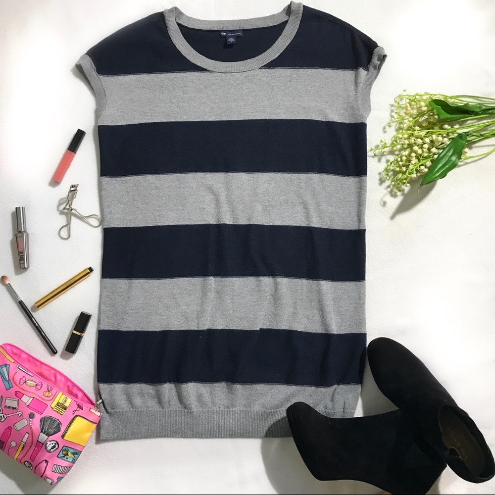 Gap Women's Striped Navy/Gray Long T-Shirt