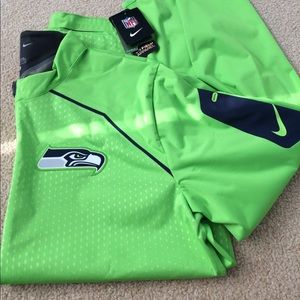 NWT Mens Large Nike Seattle Seahawks Rush Jacket