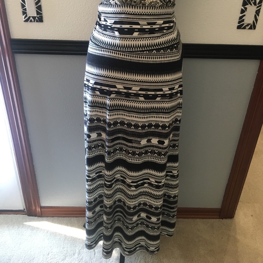 Full length, black&white, tribal print, maxi skirt