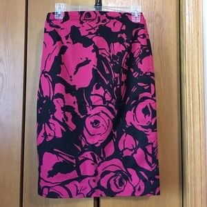 High waisted pencil skirt