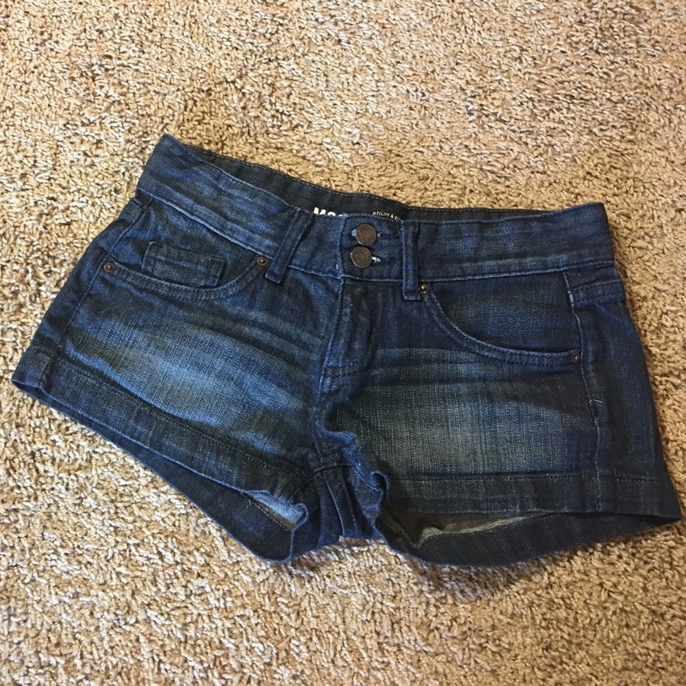 Mossimo Jean shorts. Size 3, fit 6.
