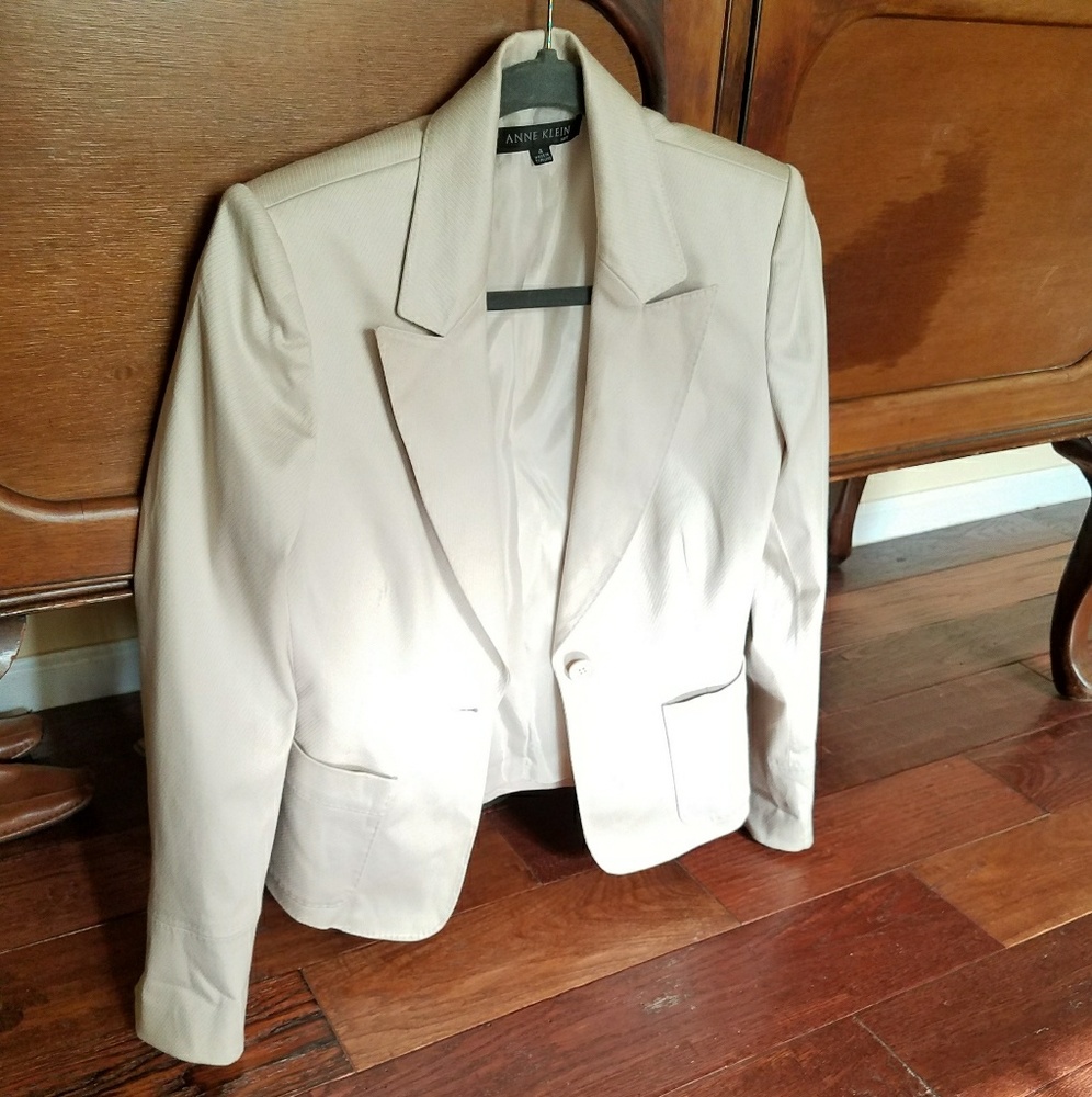 Anne Klein Creme Blazer