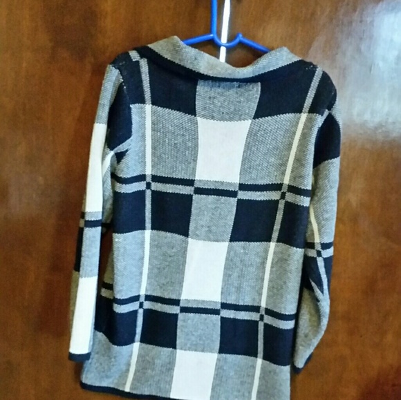 Sweater/jacket - Picture 2 of 4