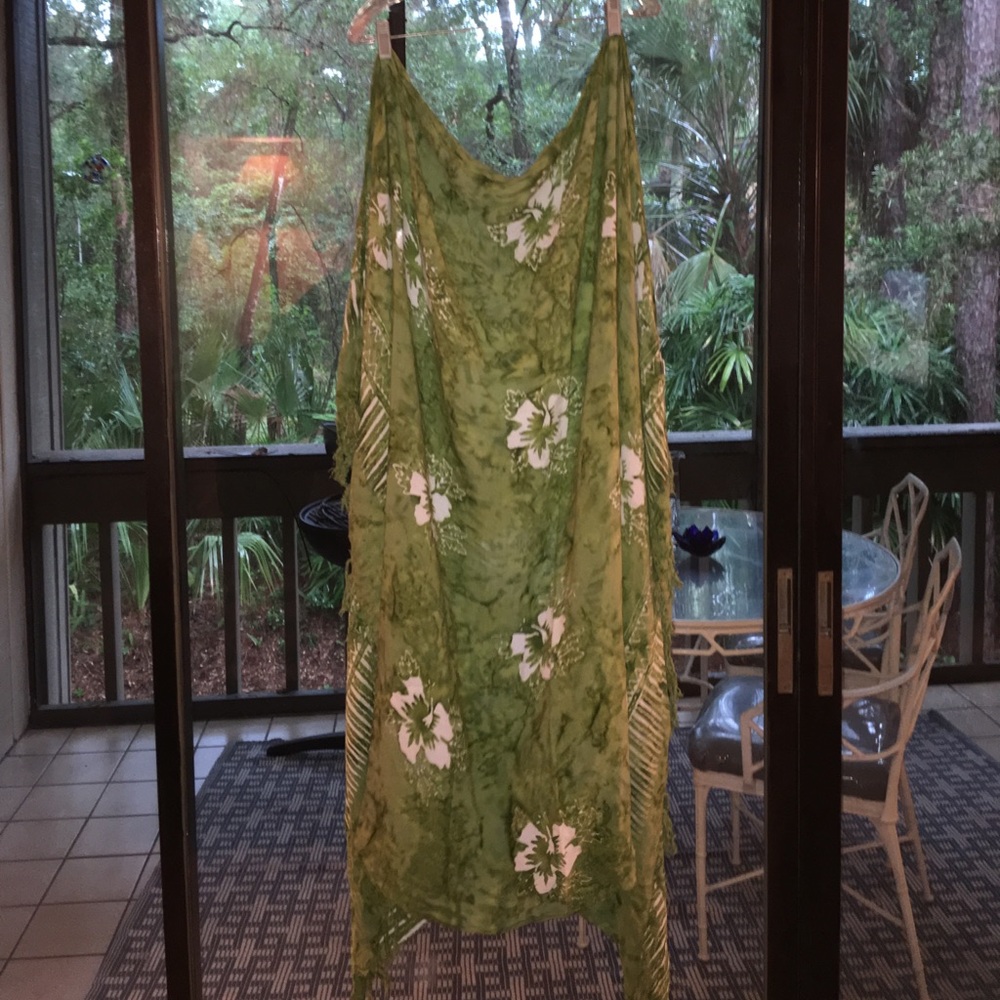 Cute bathing suit wrap!