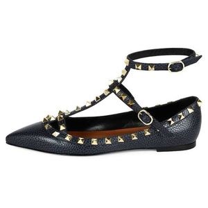 Valentino Garvani Point - Toe Studded Flats