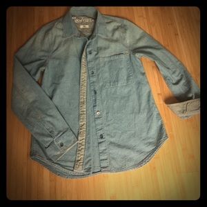 Madewell denim light weight shirt
