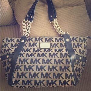 Michael Kors purse