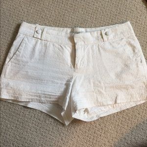 ✨ Banana Republic White Eyelet Shorts ✨