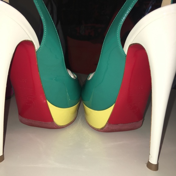Christian Louboutin - Picture 2 of 3
